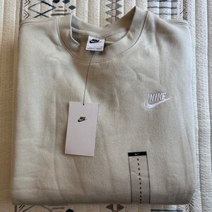 Nike Men's Sportswear Club Fleece Crewneck Sweatshirt